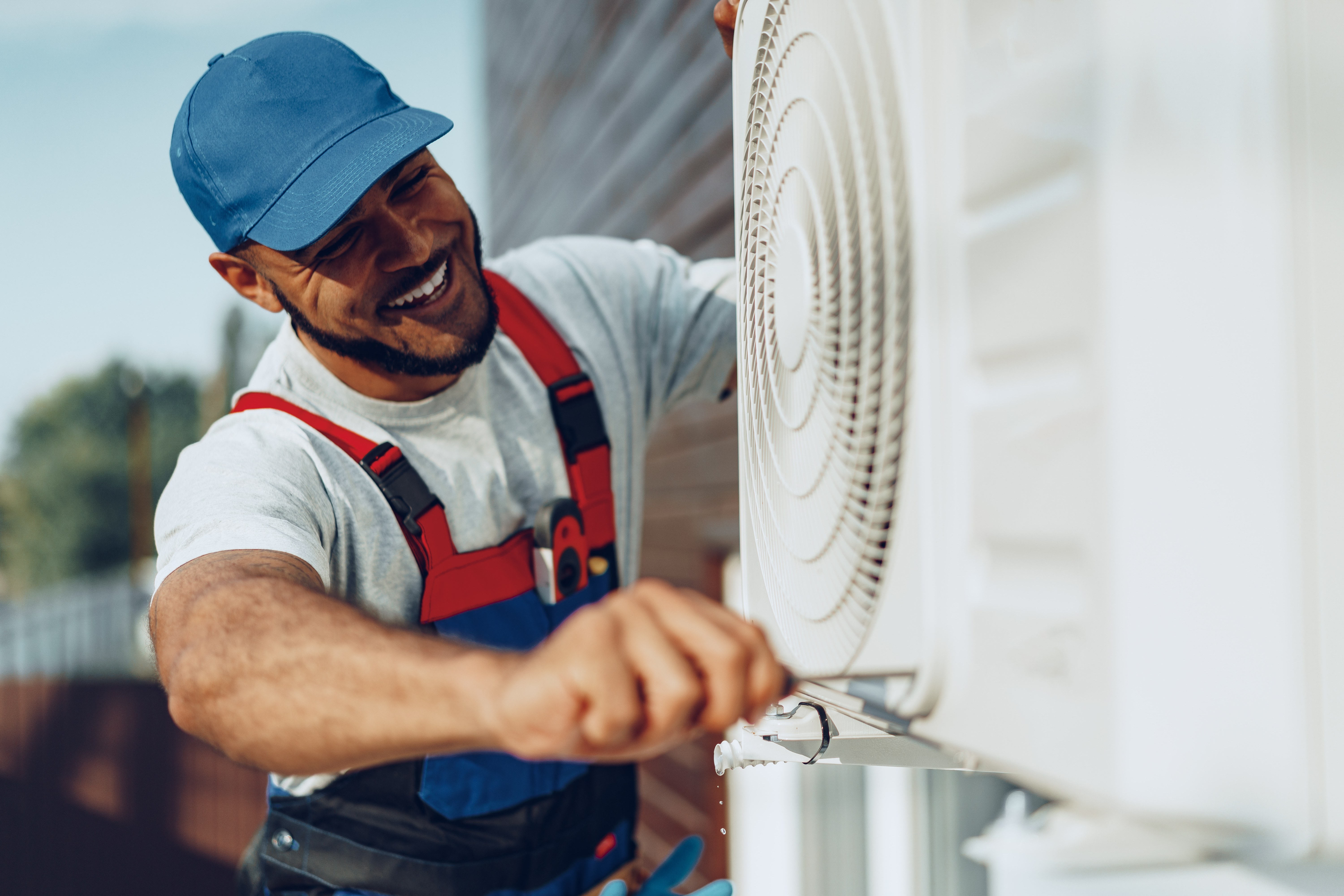 Amir Rahaman CEO Heating Cooling Beyond - NATE and EPA Certified HVAC Expert Los Angeles